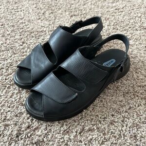 Wolky Nimes Black Leather Strappy Sandals Size 39 8 Walking Comfort